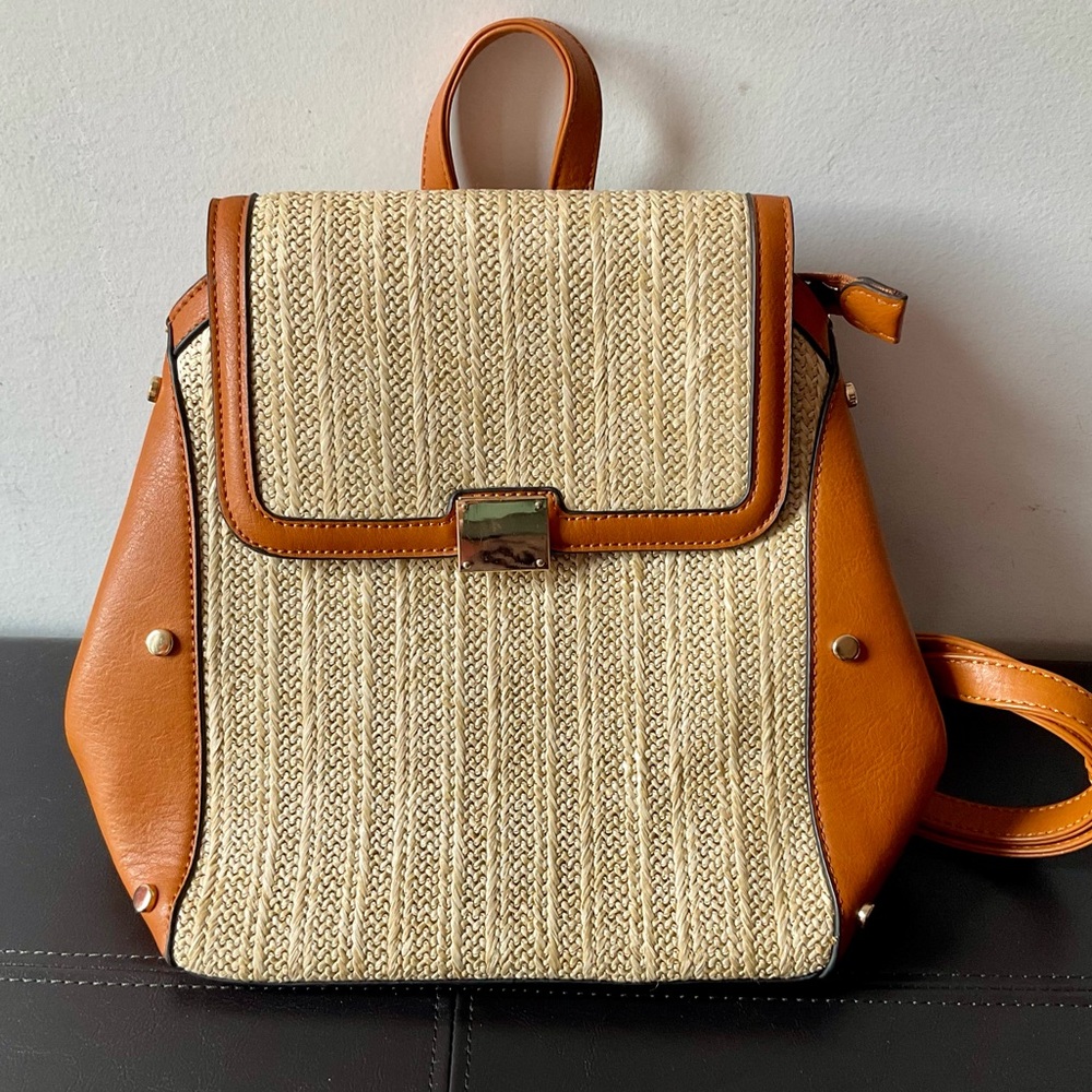 Isabelle tan vegan leather and woven straw convertible backpack - EUC